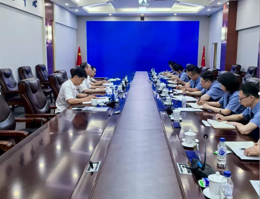 老虎机777
党组书记、检察长尹伊君到所联系的长春市绿园区检察院调研